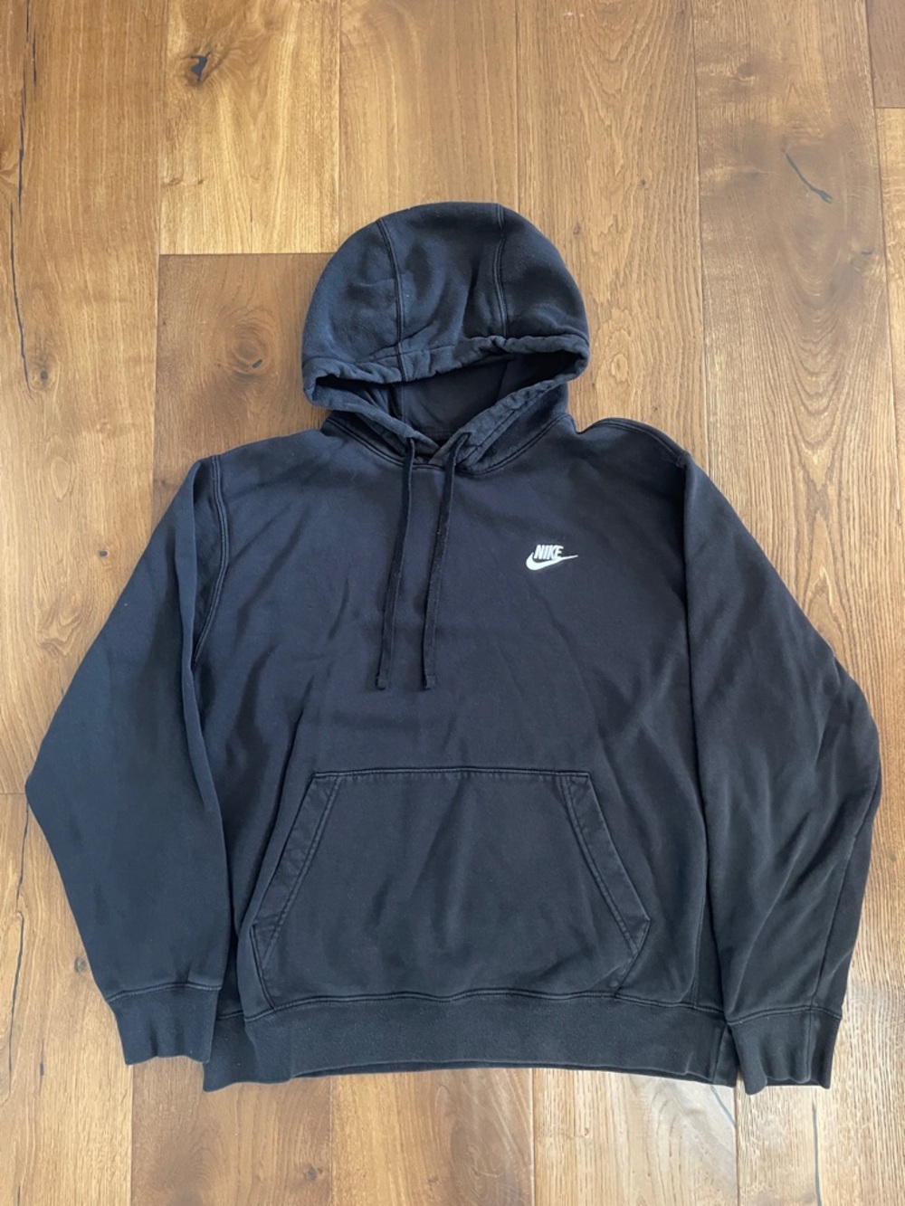 Classic Nike Hoodie (Black)